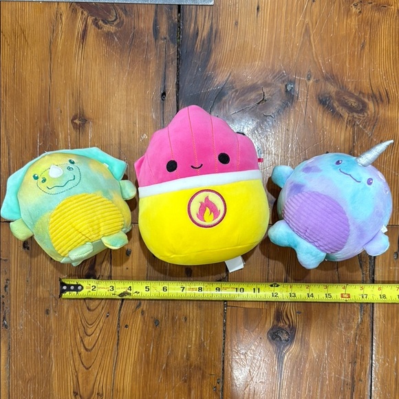 Squishmallows 7.5" Mariska The Flamin' Hot Fries  and two plush toys - Picture 2 of 6